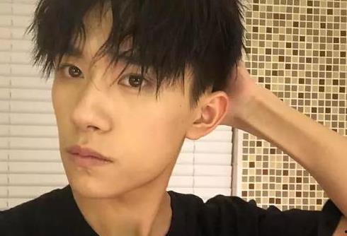 易烊千玺娱乐圈爆料,独家爆料背后的真相